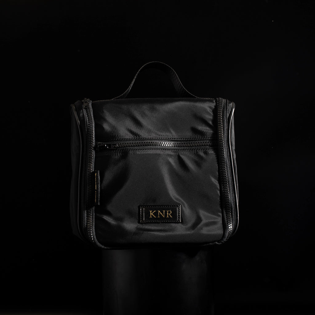 Back To Basics Hanging Travel Kit