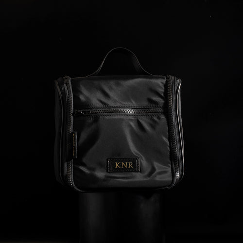 Back To Basics Hanging Travel Kit