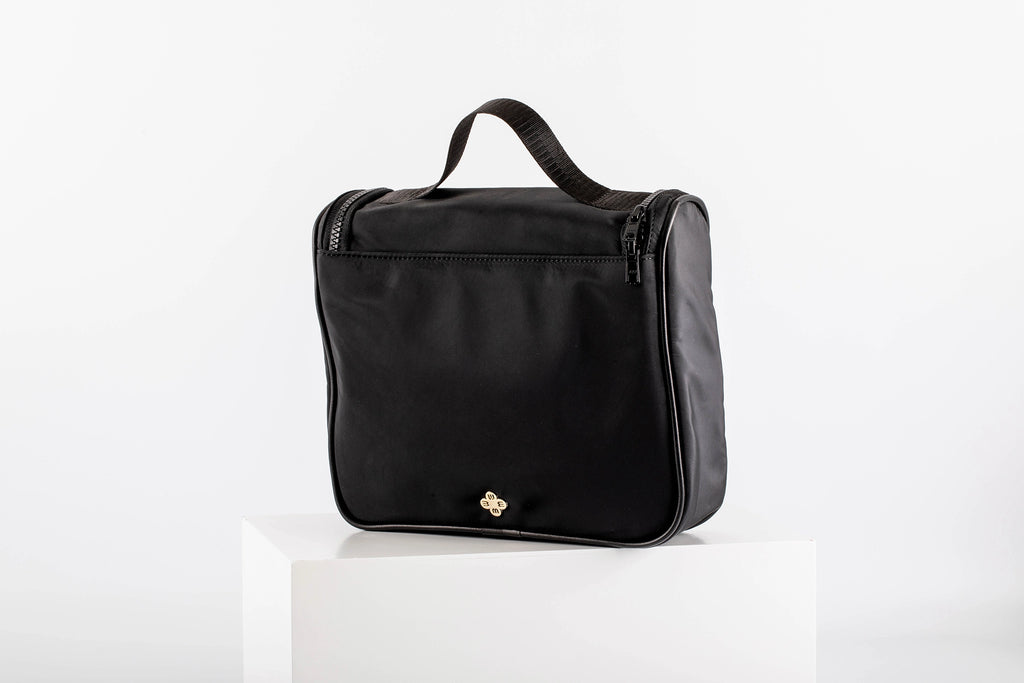 Back To Basics Hanging Travel Kit