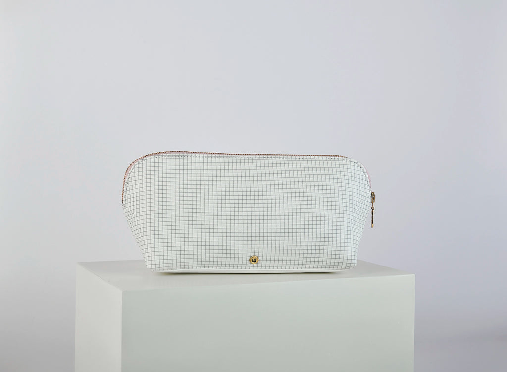 Gardenia Wide Base Makeup Pouch