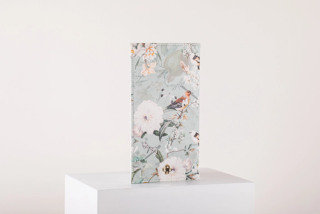 Timeless Charm Passport Organizer