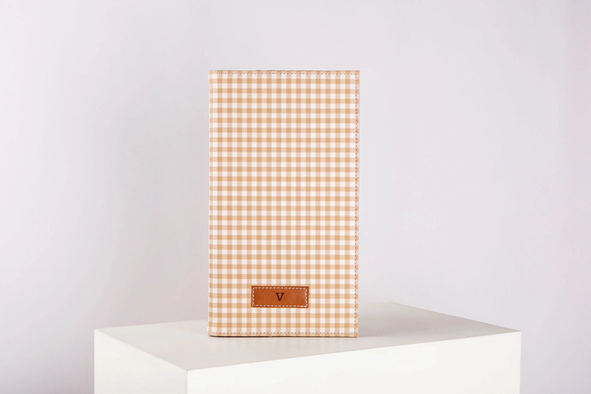 Pattern Of Joy Brown Hamper 1