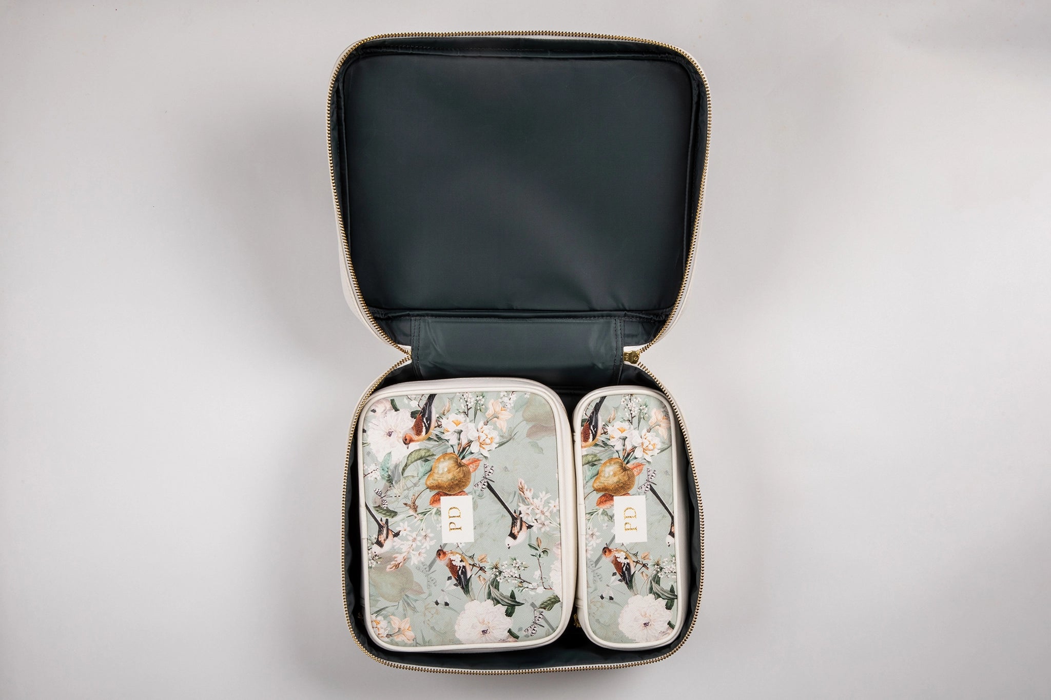 Timeless Charm Signature Set of 4