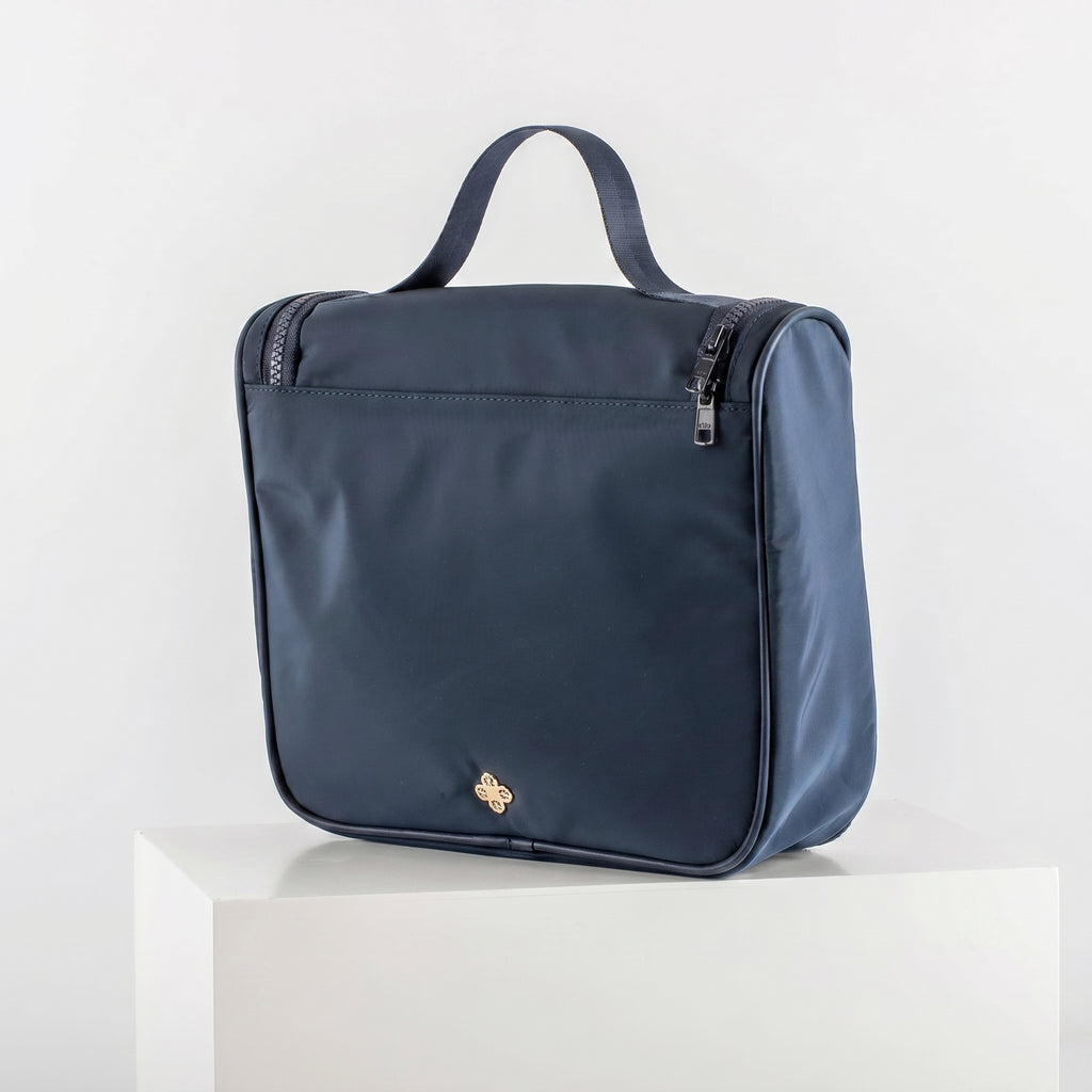 Back To Basics Hanging Travel Kit